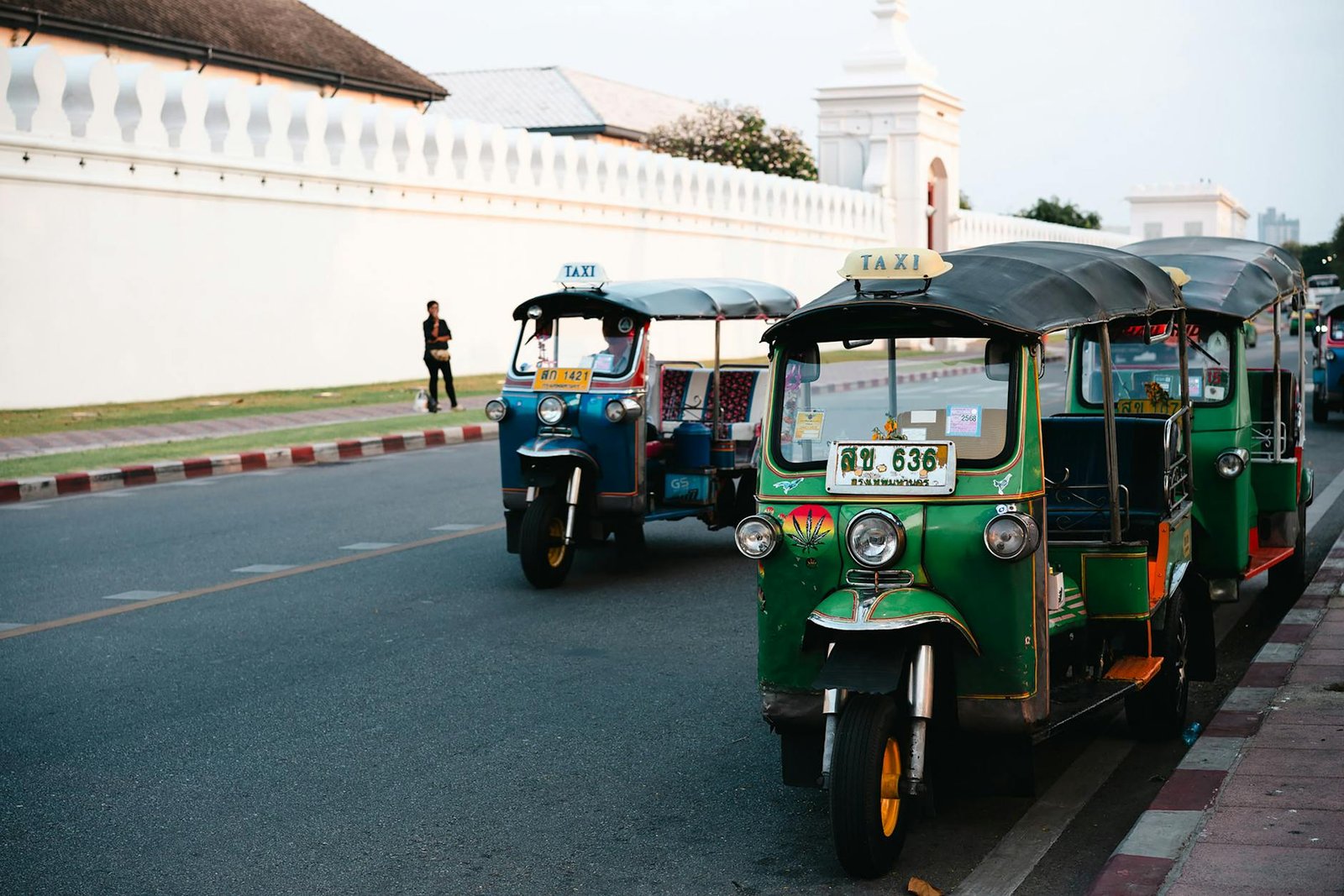 best budget travel tips for southeast asia