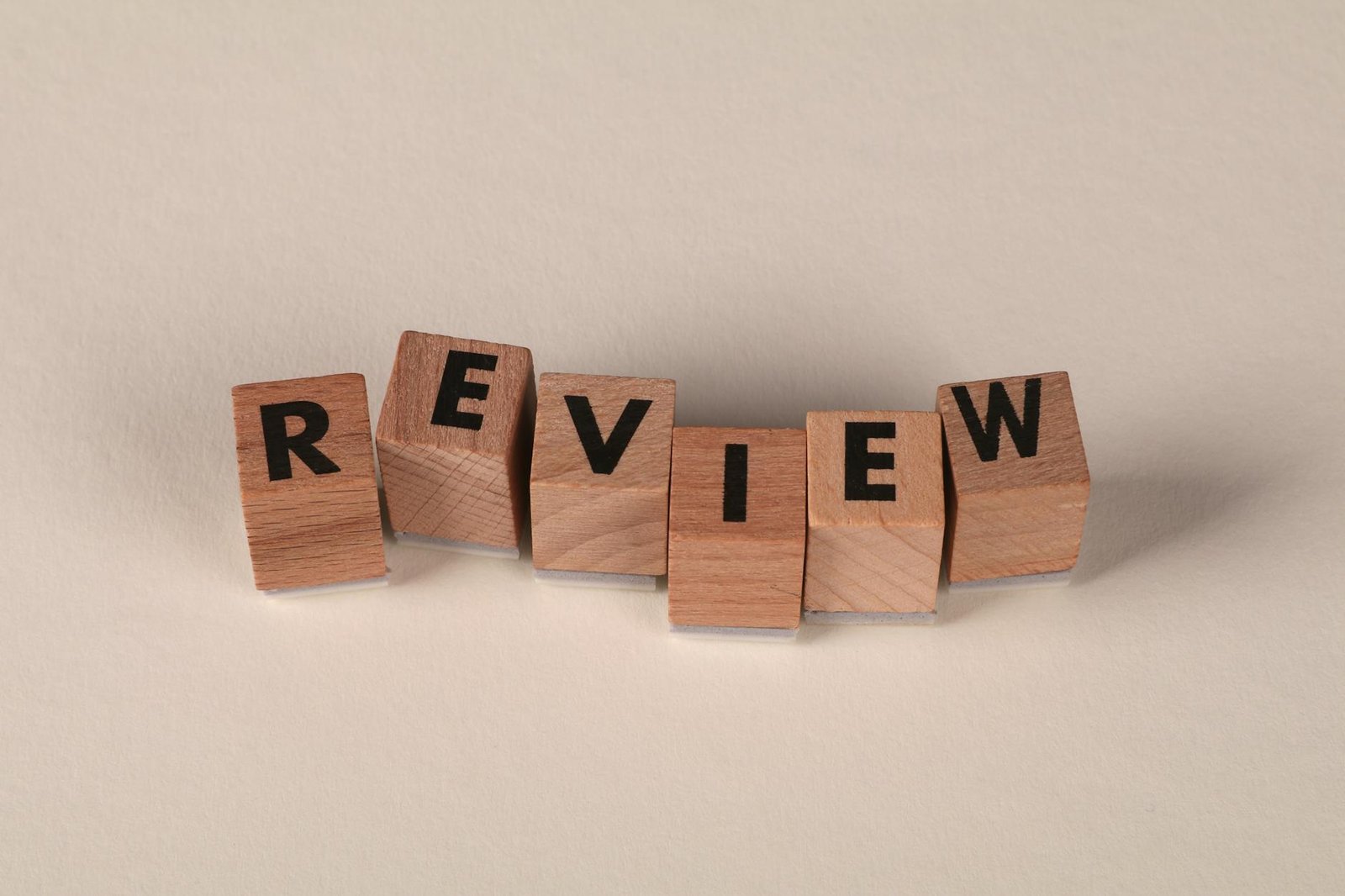 How to Write SaaS Product Reviews: 7 Proven Steps for 2026