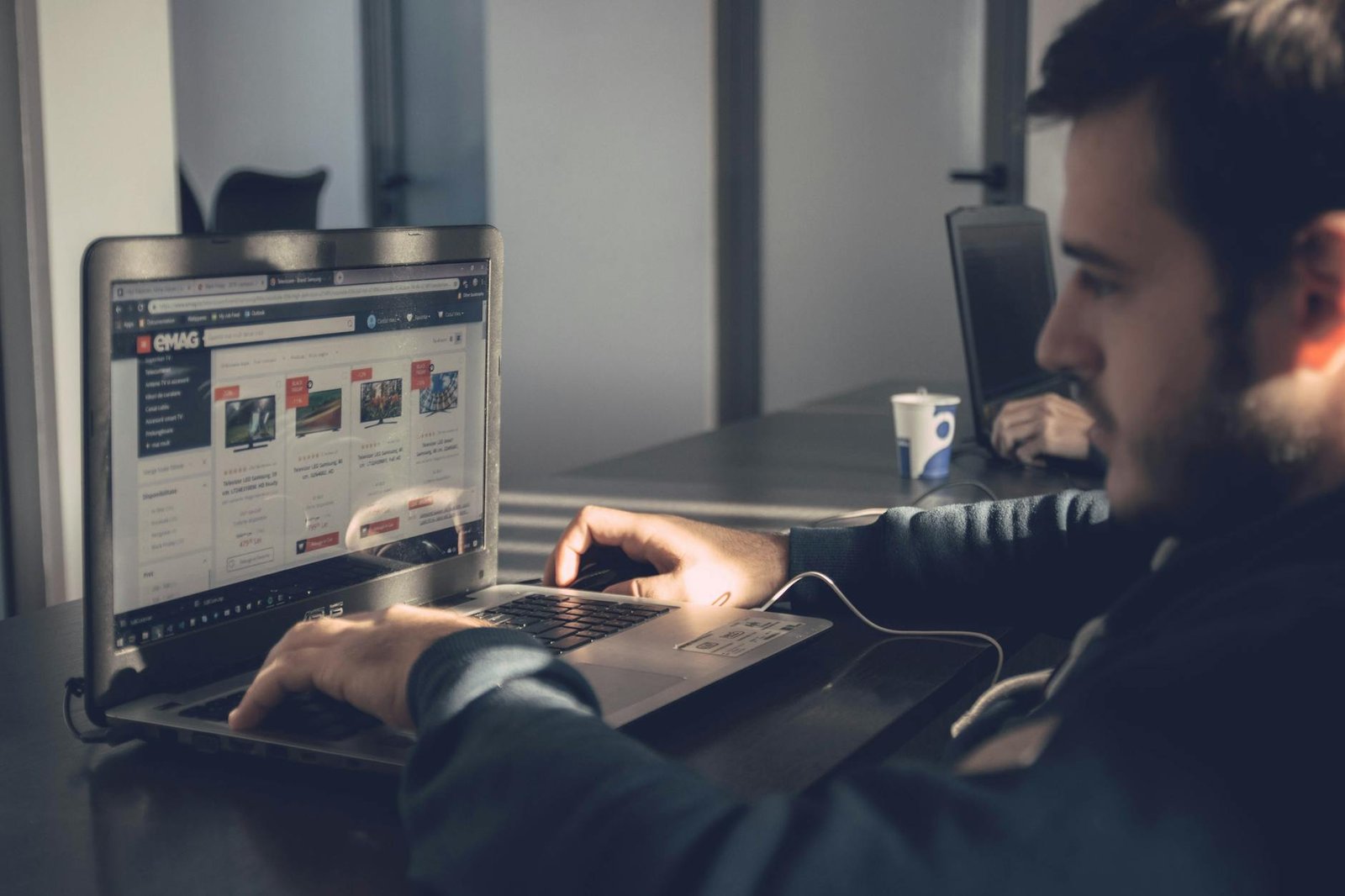7 Best Help Desk Software Solutions for E-commerce Stores (2026)