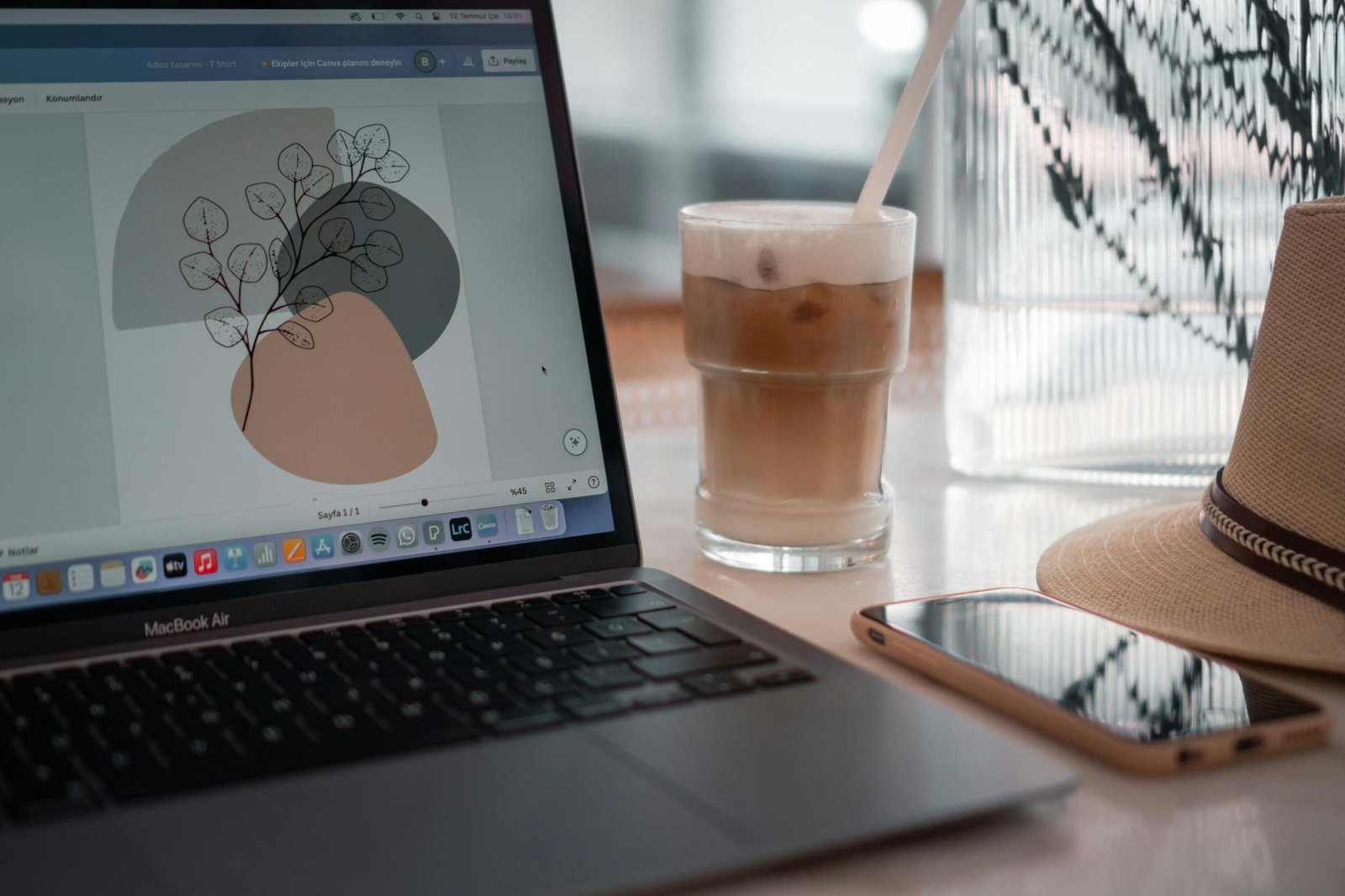how to create instagram stories in canva