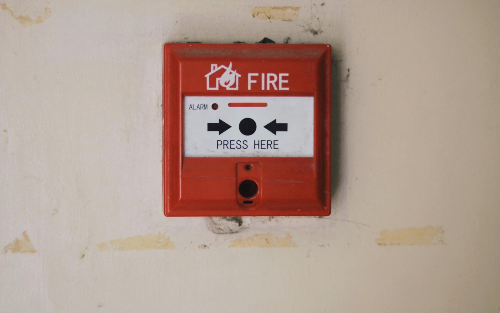 Professional vs. DIY Home Security Systems: Your Ultimate 2026 Guide