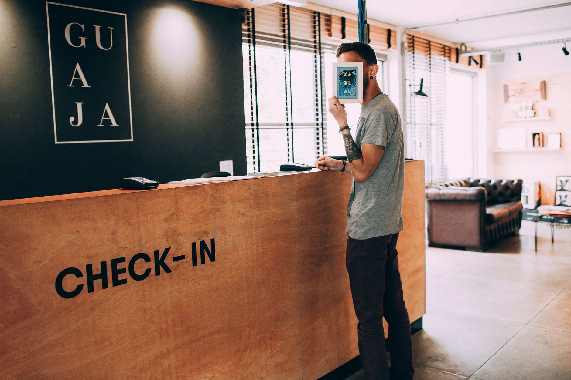 Agoda vs Booking hotel deals